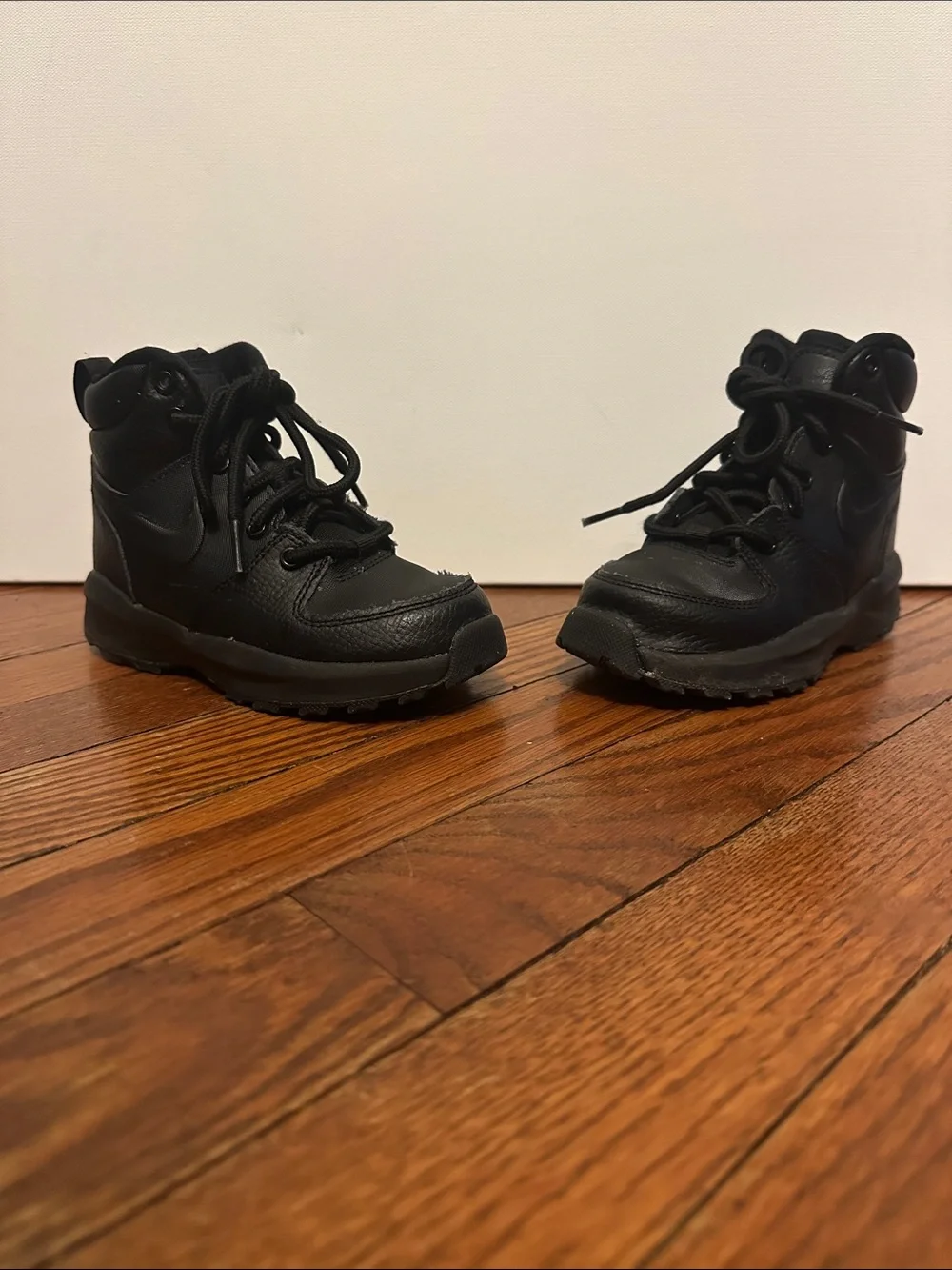 Nike Kids Black High-Top Lace-Up Boots